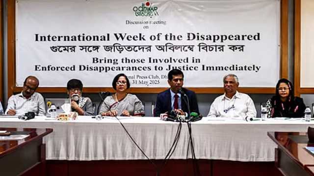 শেখ হাসিনার বিরুদ্ধে আনুষ্ঠানিক অভিযোগ দাখিল রোববার: তাজুল ইসলাম