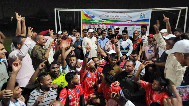 আমিরাতে মিনিবার ফুটবল টুর্নামেন্ট অনুষ্ঠিত