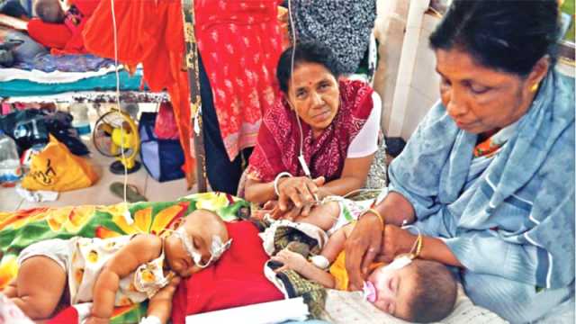 চট্টগ্রামে ঘরে ঘরে শিশুদের তীব্র জ্বর