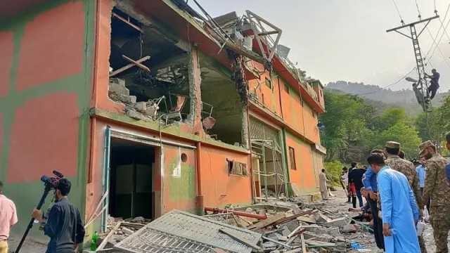 জম্মু বিমানবন্দরে বিস্ফোরণ, কাশ্মীরজুড়ে ব্ল্যাকআউট