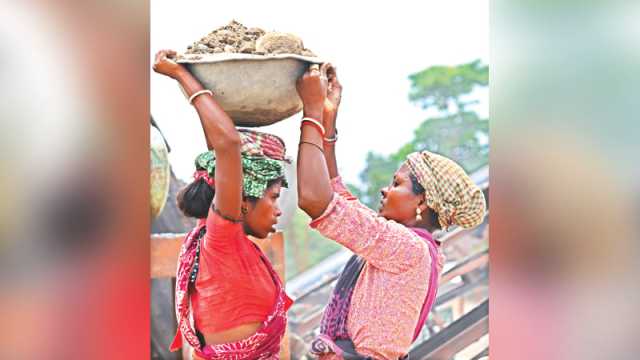 ছয় কোটি শ্রমিক রাষ্ট্রীয় সুরক্ষার বাইরে