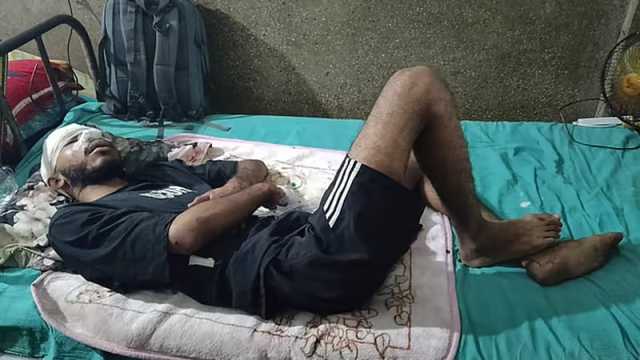 চলন্ত ট্রেনের ছাদ থেকে শিক্ষার্থীকে ফেলে দিল দুর্বৃত্তরা