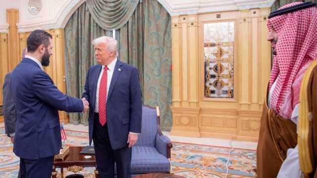 সিরিয়ার ওপর নিষেধাজ্ঞা শিথিল করে আদেশ জারি ট্রাম্প প্রশাসনের