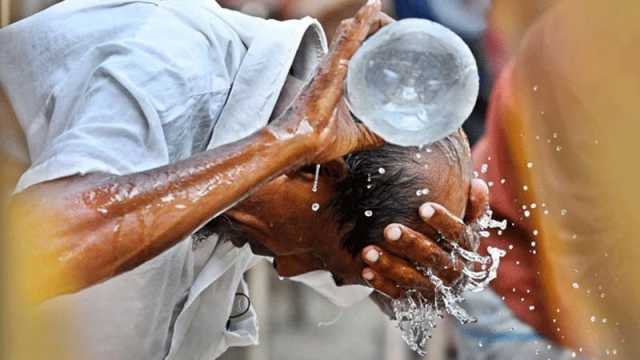 সারাদেশে চলছে তাপপ্রবাহ, রাজধানীতে মৌসুমের সর্বোচ্চ তাপমাত্রা