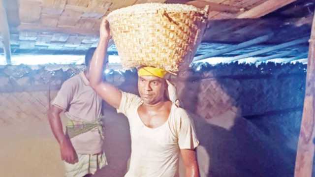 ‘গোস্ত হত্তে খাইয়্যি ইয়ান মনতও নাই’