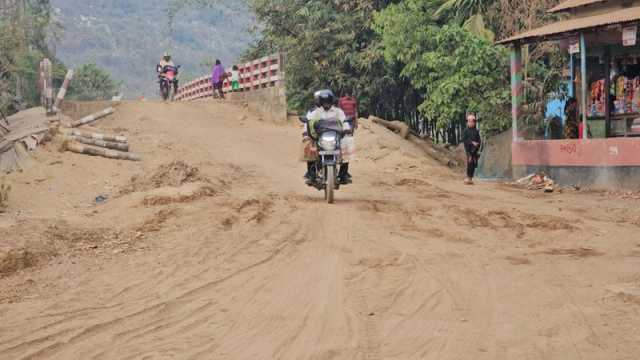 সীমান্ত অঞ্চলে ব্যাহত টহল কাজ পর্যটন, পণ্য পরিবহনে ভোগান্তি