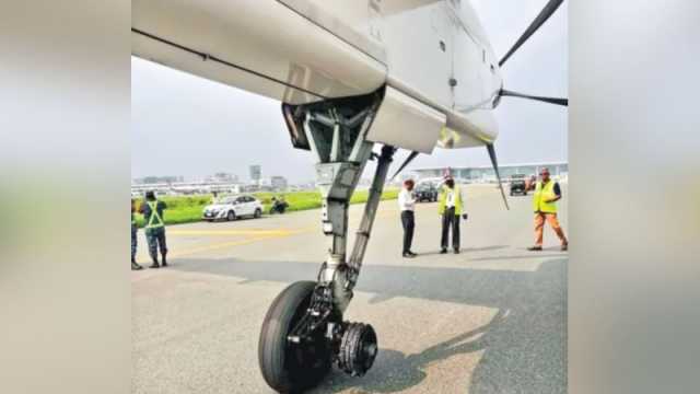 নিরাপদে ঢাকায় নেমেছেন ৭১ যাত্রী