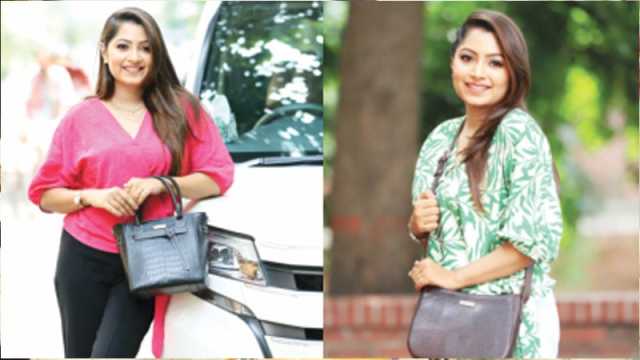 কাঁধে বাহারি ব্যাগ
