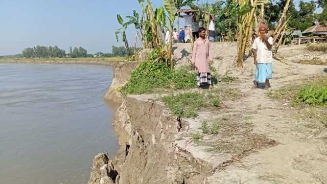ছোট হয়ে আসছে দেওয়ানগঞ্জ