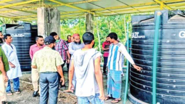 পানি নিয়ে ‘অমৃত’র অনাচার