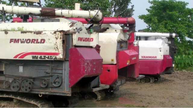 কম্বাইন হারভেস্টার বিতরণে নয়-ছয়, সুফল পাননি কৃষক