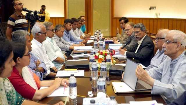 গণঅভ্যুত্থানের আকাঙ্ক্ষাকে সুনির্দিষ্ট রূপ দিতে চায় কমিশন: আলী রীয়াজ