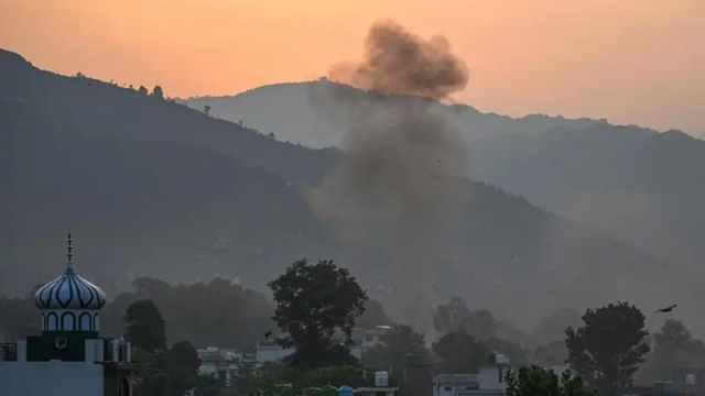ক্ষেপণাস্ত্র হামলায় দুই দেশে ৩৬ জন নিহত
