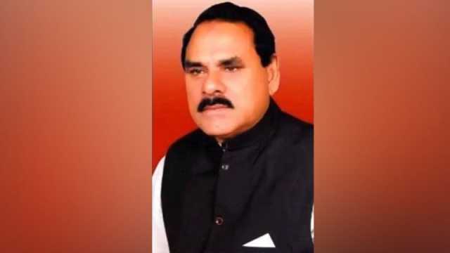 ময়মনসিংহ জেলা পরিষদের চেয়ারম্যানকে লাঠিপেটার ভিডিও ভাইরাল