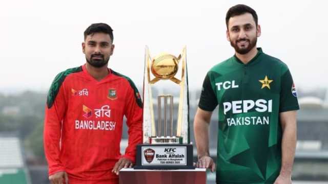 শারজাহ ভুলে লাহোরে আশা