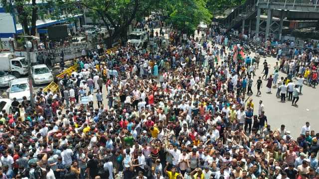 মৎস্য ভবন-কাকরাইল ও সচিবালয়ের আশপাশে ইশরাক সমর্থকদের অবস্থান