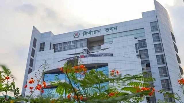 প্রশ্নবিদ্ধ নির্বাচন: আস্থার সংকট, নাকি প্রহসন?