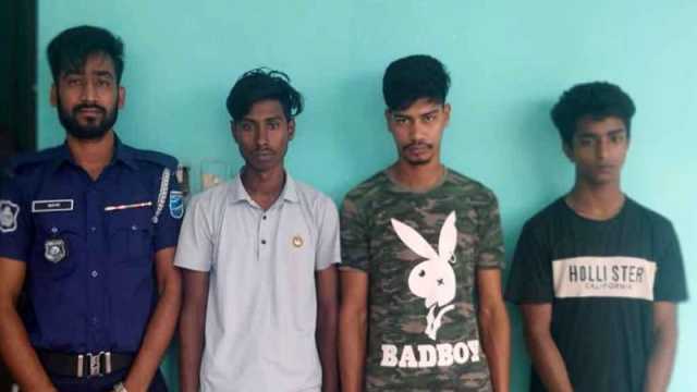 ছাত্রীকে অপহরণ করে দলবদ্ধ ধর্ষণ, গ্রেপ্তার ৪
