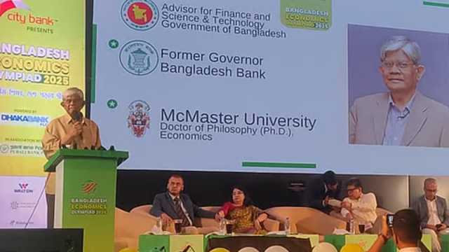 আমরা নানা ধরনের চ্যালেঞ্জের মধ্যে রয়েছি: অর্থ উপদেষ্টা