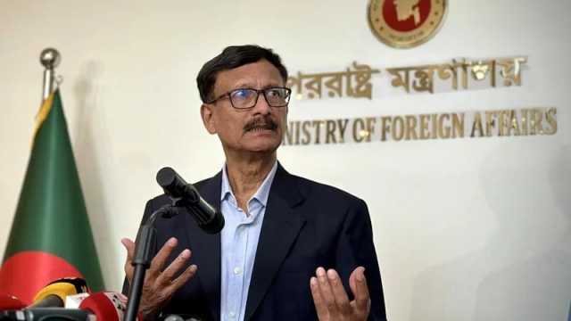 মানবিক করিডর নিয়ে প্রশ্ন করবেন না: পররাষ্ট্র উপদেষ্টা