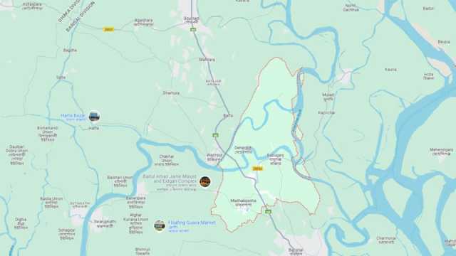 সহযোগীরা ছাড়িয়ে নিল উত্ত্যক্তকারীকে
