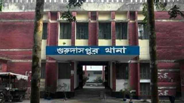 অনৈতিক কাজের অভিযোগ, ব্যবসায়ীকে আটকের পর ছেড়ে দিল পুলিশ