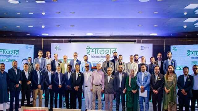‘২৪ ঘণ্টা বন্দর চালু না রাখলে বেতন-ভাতার দায়িত্ব নেবে না মালিকরা’