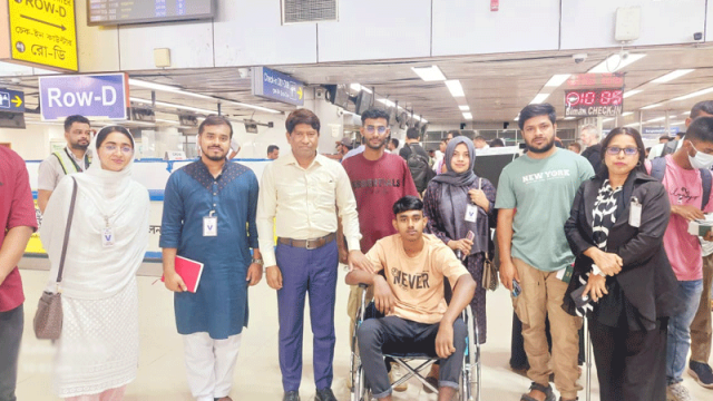 চিকিৎসার জন্য থাইল্যান্ডে আহত ৭ জুলাই যোদ্ধা, যাবেন আরও ২০ জন