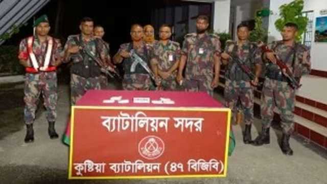 মিরপুরে ট্রেন থেকে ৪০ লাখ টাকার কোকেন জব্দ