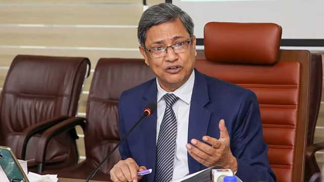 এনবিআরের সাবেক চেয়ারম্যান আবু হেনাসহ ৬ জনের দেশত্যাগে নিষেধাজ্ঞা