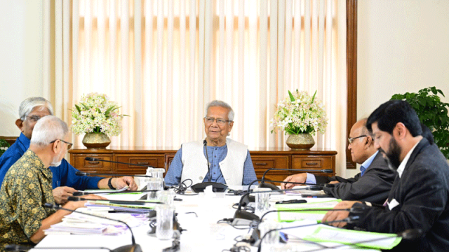 পুঁজিবাজার পরিস্থিতি উন্নয়নে প্রধান উপদেষ্টার ৫ নির্দেশনা