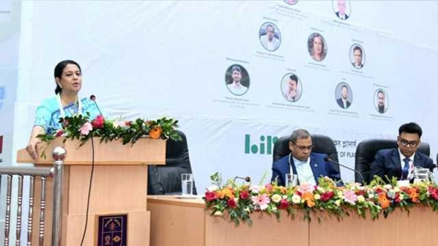 উন্নয়নের সঙ্গে পরিবেশকে অন্তর্ভুক্তের কাজটা হয় না: উপদেষ্টা রিজওয়ানা