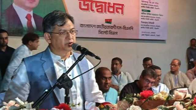 বিএনপির কি আকাল পড়েছে আ.লীগ থেকে সদস্য আমদানি করতে হবে