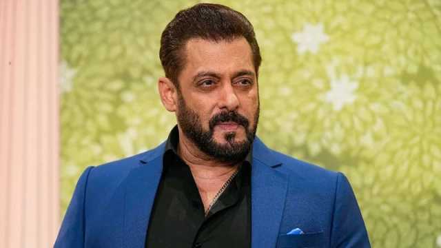 সালমানের বাড়িতে প্রবেশের চেষ্টা, নারীসহ গ্রেপ্তার ২