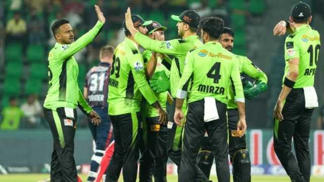 ফাইনালে ওঠার লড়াইয়ে লাহোরের একাদশে সাকিব-রিশাদ