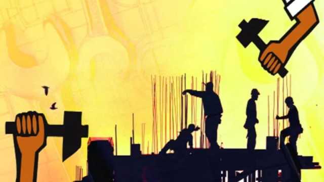 শ্রমিকের দুর্দশা: ন্যায়বিচার ও নিরাপত্তার প্রত্যাশা