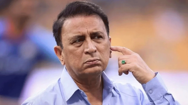 গাভাস্কারকে ‘স্টুপিড’ বললেন পাকিস্তানের সাবেক ক্রিকেটার 