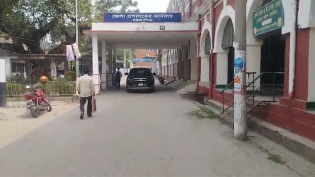 একই শিরোনামে একই সংবাদ ১৩ পত্রিকায়, সম্পাদকদের কারণ দর্শানোর নোটিশ