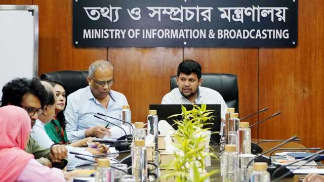 সংবাদপত্রের গুণগত মানোন্নয়নে টাস্কফোর্স গঠন করবে সরকার: তথ্য উপদেষ্টা
