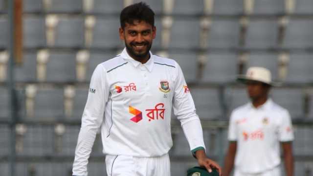 ব্যাটিংয়েও কিছু করতে চান মিরাজ