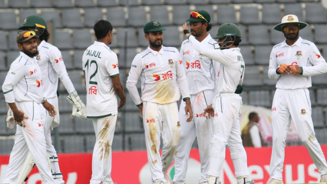 জিম্বাবুয়ের ৬ উইকেট নিয়ে ম্যাচ জমিয়ে দিল বাংলাদেশ