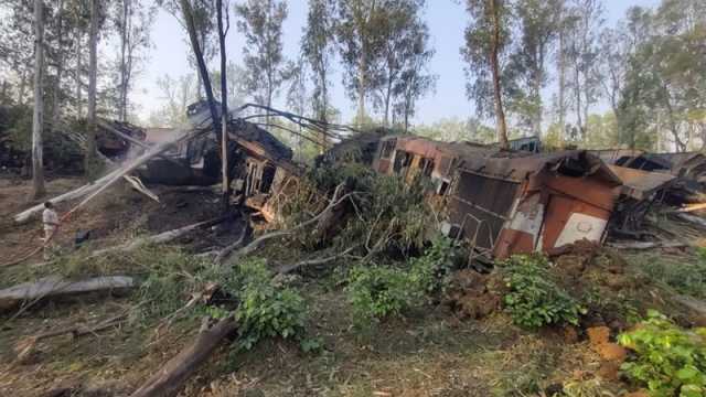 ভারতে দুই ট্রেনের সংঘর্ষ, নিহত ২
