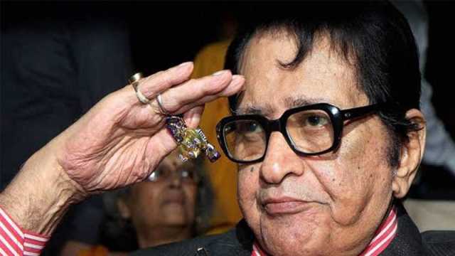 চলে গেলেন বলিউড তারকা মনোজ কুমার