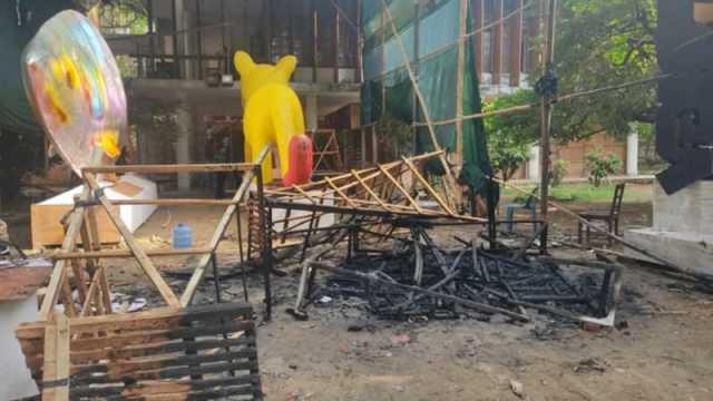 শুধু দুই মোটিফে আগুন লাগাকে ‘রহস্যজনক’ বলছে ফায়ার সার্ভিস, তদন্তে পুলিশ