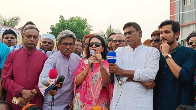 ঈদের নামাজ শেষে ‘জয় বাংলা’ স্লোগান, গুলিবর্ষণের প্রতিবাদে বিএনপির বিক্ষোভ