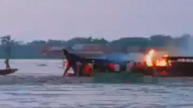 কঙ্গোতে আগুন লেগে নৌকাডুবি, অন্তত ১৪৮ প্রাণহানি