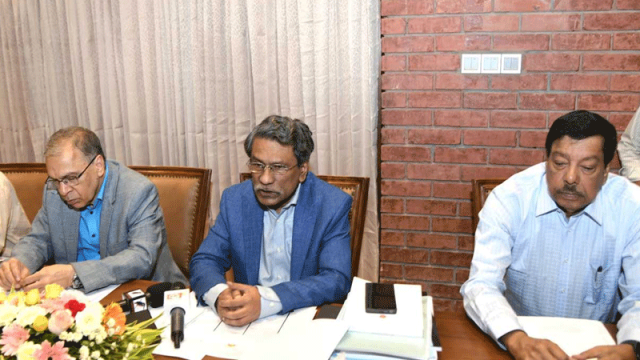 অন্তর্বর্তী সরকারের পক্ষ থেকে সংস্কারের উদ্যোগ নেওয়া হলেও এ দাবি জনগণের: আলী রীয়াজ