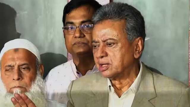কোনো মহামানবকে দায়িত্ব দেওয়ার জন্য মানুষ আন্দোলন করেনি: আমীর খসরু