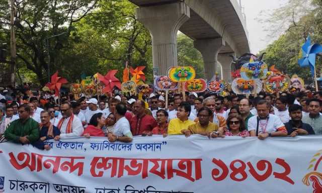 দৃশ্যপটে ‘আনন্দ’, মঙ্গল কোথায়