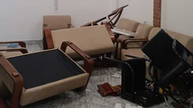 সিলেটে আনোয়ারুজ্জামান চৌধুরী ও নাদেলের বাসায় হামলা, ভাঙচুর